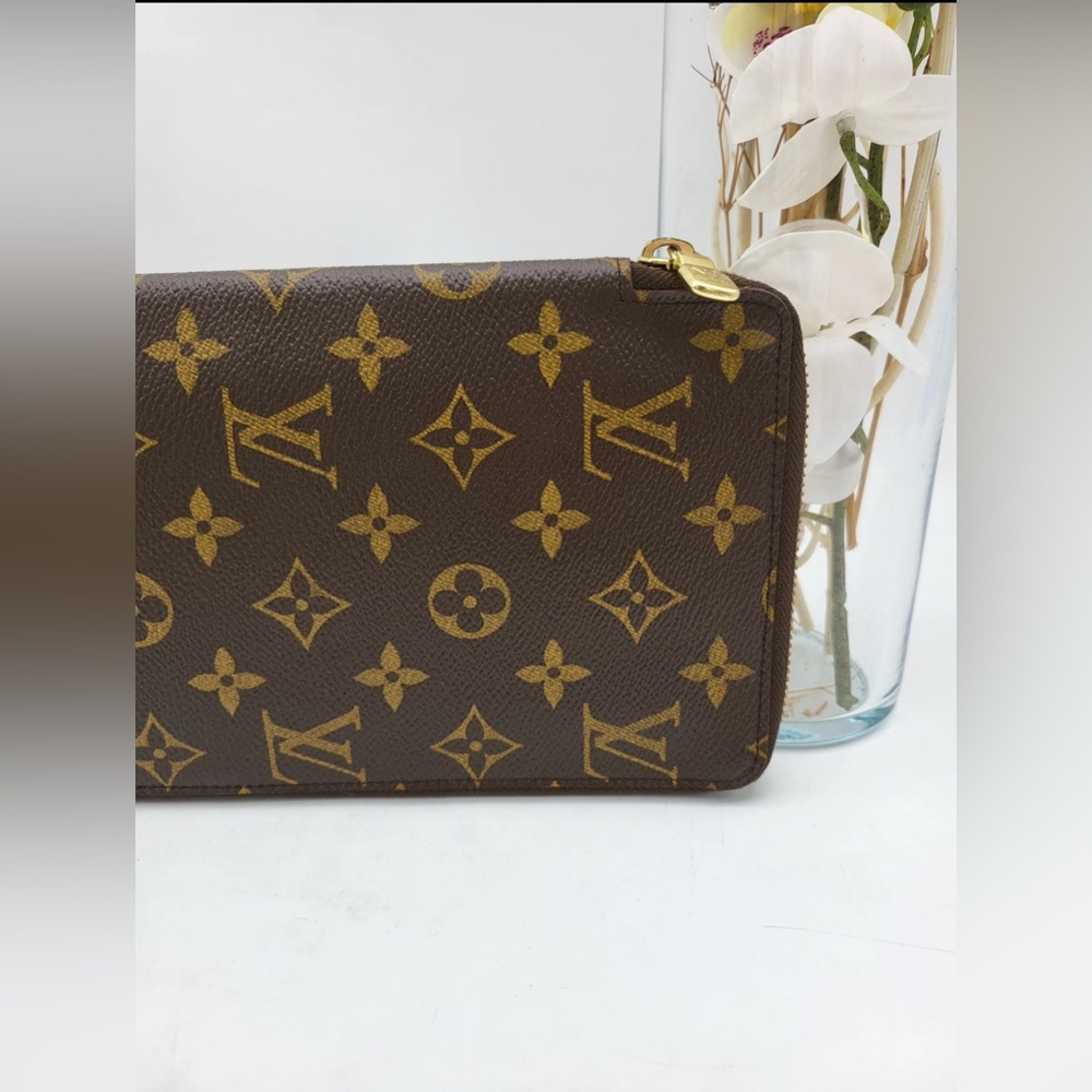 Louis Vuitton Brown Monogram Wallet - Picture 15 of 16